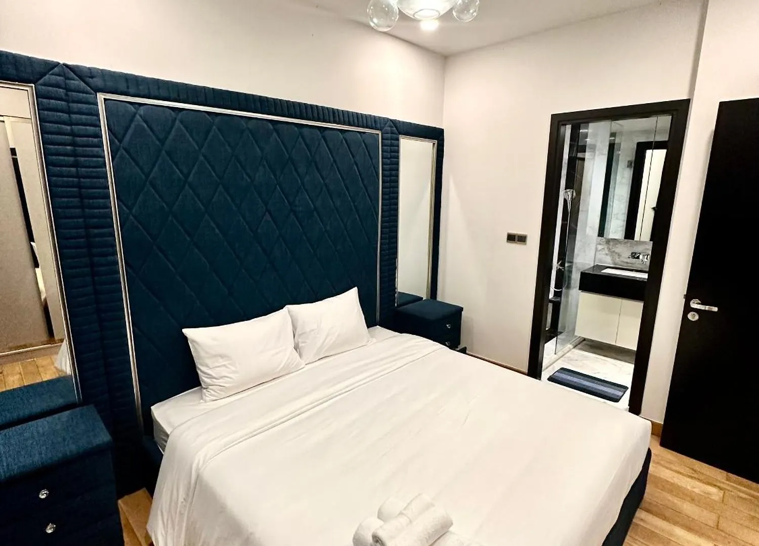 D1 Mension - Zenity Luxury Apartment - Rooftop Pool - Saigon Centre Ho Chi Minh City