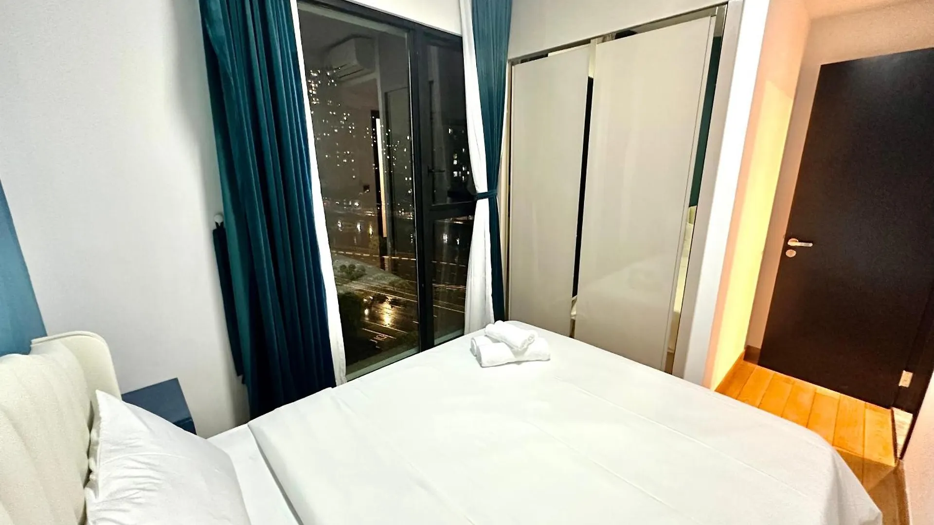 D1 Mension - Zenity Luxury Apartment - Rooftop Pool - Saigon Centre Ho Chi Minh City Vietnam