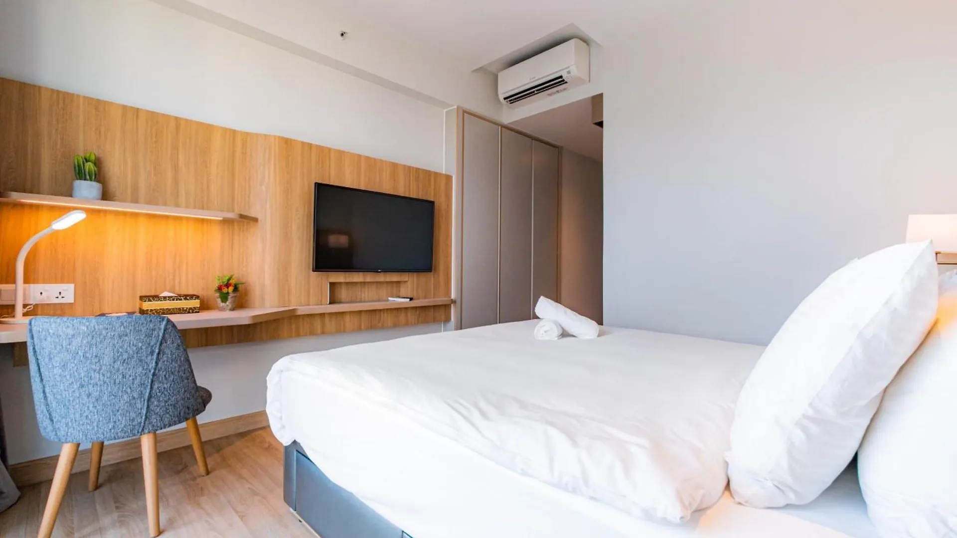 D1 Mension - Zenity Luxury Apartment - Rooftop Pool - Saigon Centre Ho Chi Minh City