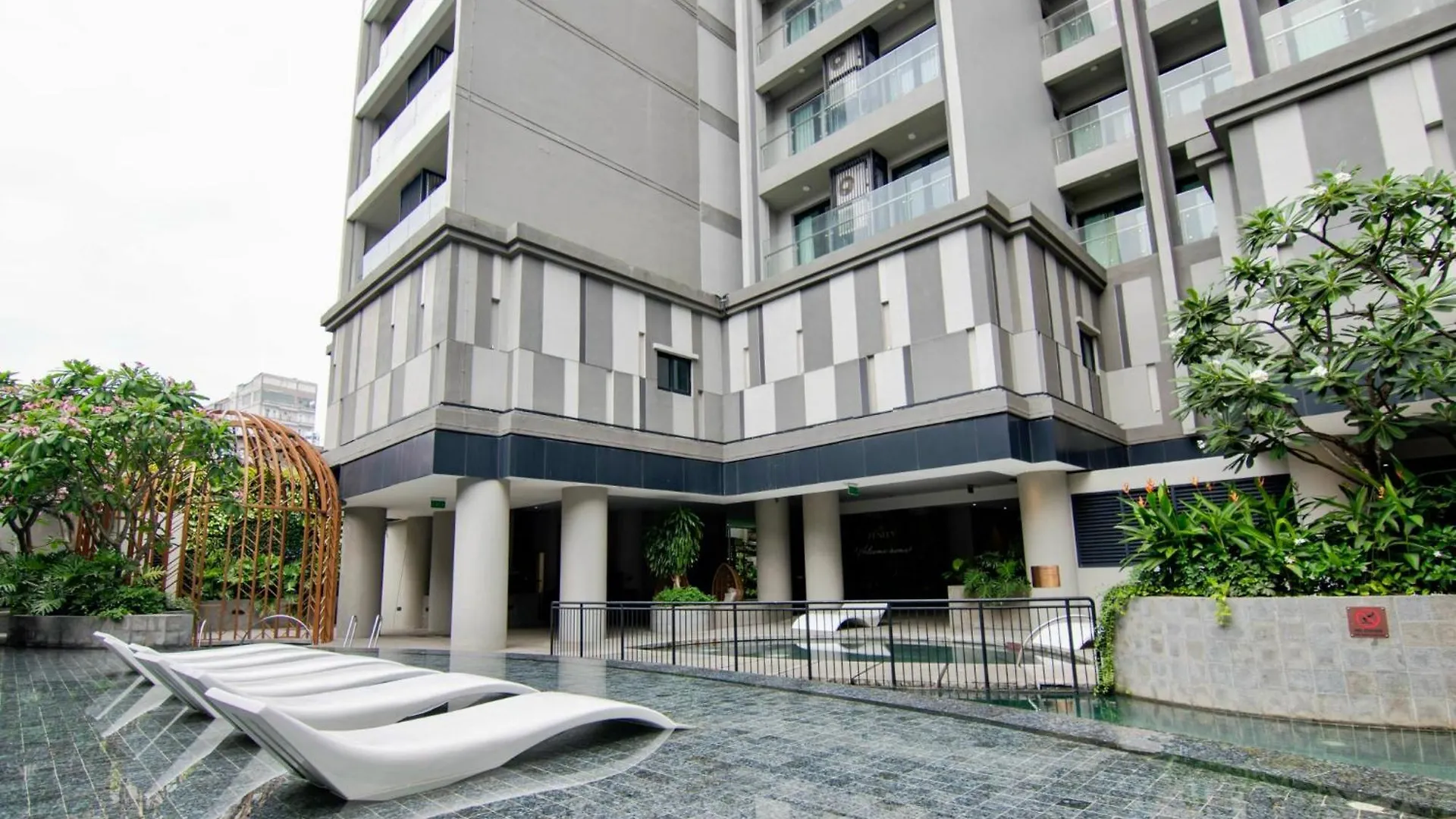 D1 Mension - Zenity Luxury Apartment - Rooftop Pool - Saigon Centre Ho Chi Minh City